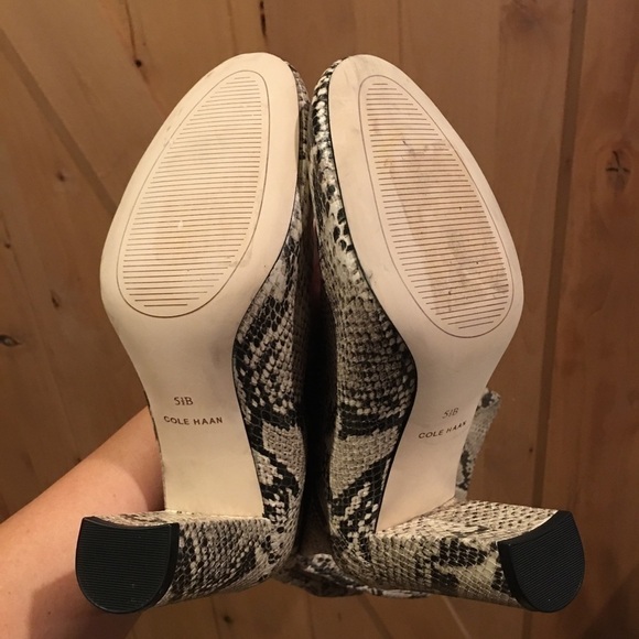 WORN ONCE COLE HAAN Glenda Snakeskin Print Leather Boot Size 5.5 - Picture 7 of 7